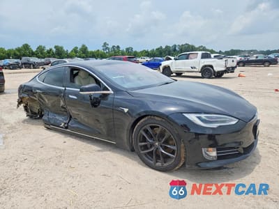 Czwarte zdjęcie samochodu z boku: 2020 TESLA MODEL S VIN:5YJSA1E22LF399943 - miniatura