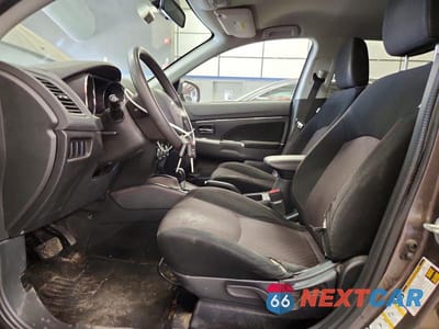 Zdjęcie 7 z 13 samochodu: 2018 MITSUBISHI OUTLANDER SPORT ES VIN:JA4AR3AU1JZ029625 - miniatura