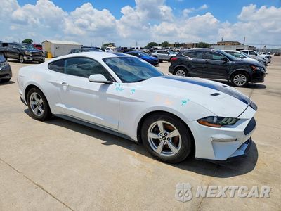 Czwarte zdjęcie samochodu z boku: 2022 FORD MUSTANG VIN:1FA6P8TH3N5131557 - miniatura