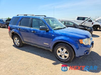 Czwarte zdjęcie samochodu z boku: 2008 FORD ESCAPE XLT VIN:1FMCU93108KB98214 - miniatura