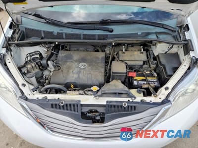 Zdjęcie 12 z 13 samochodu: 2013 TOYOTA SIENNA XLE 8-PASSENGER VIN:5TDYK3DC7DS289352 - miniatura