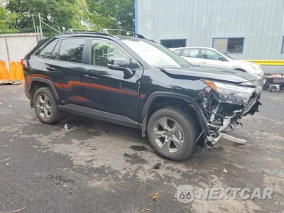 Czwarte zdjęcie samochodu z boku: 2025 TOYOTA RAV4 HYBRID XLE VIN:JTMRWRFV2SD313477 - miniatura