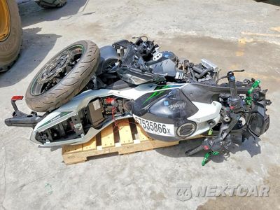 2022 KAWASAKI EX650 M ML5EXEM16NDA65496 - główne zdjęcie licytacji z USA - miniatura