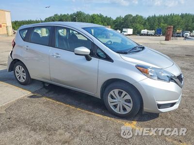 Czwarte zdjęcie samochodu z boku: 2019 NISSAN VERSA NOTE SV VIN:3N1CE2CP4KL365292 - miniatura