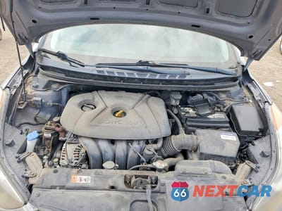 Zdjęcie 11 z 12 samochodu: 2012 HYUNDAI ELANTRA LIMITED VIN:KMHDH4AEXCU351454 - miniatura