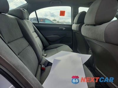 Zdjęcie 10 z 12 samochodu: 2010 HONDA CIVIC LX VIN:19XFA1F53AE046544 - miniatura