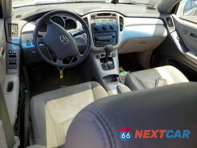 Zdjęcie 8 z 12 samochodu: 2004 TOYOTA HIGHLANDER VIN:JTEDP21A740041131 - miniatura