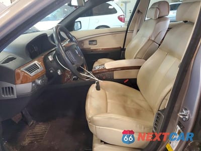 Zdjęcie 7 z 12 samochodu: 2006 BMW 750 I VIN:WBAHL83556DT02687 - miniatura