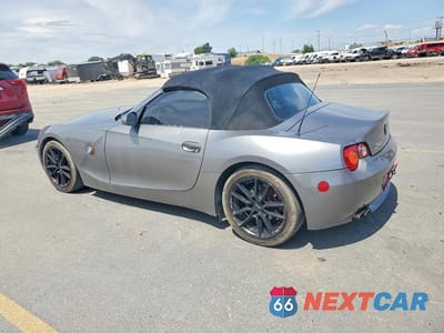 Drugie zdjęcie samochodu z przodu: 2004 BMW Z4 2.5 VIN:4USBT33574LS52965 - miniatura