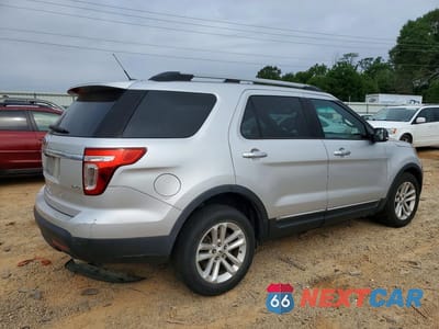 Trzecie zdjęcie samochodu z tyłu: 2015 FORD EXPLORER XLT VIN:1FM5K8D84FGA91168 - miniatura