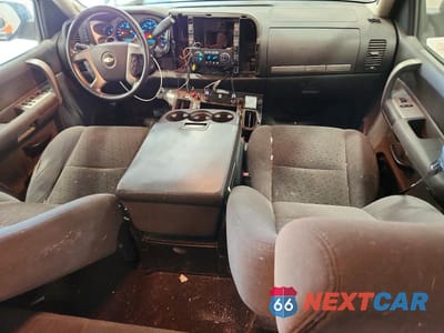 Zdjęcie 8 z 12 samochodu: 2008 CHEVROLET SILVERADO K1500 VIN:3GCEK13388G253554 - miniatura