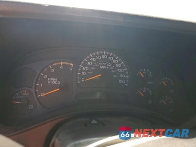 Zdjęcie 9 z 12 samochodu: 2004 CHEVROLET SILVERADO K2500 HEAVY DUTY VIN:1GCHK29284E306644 - miniatura