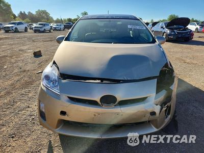 Piąte zdjęcie samochodu w środku: 2011 TOYOTA PRIUS FOUR VIN:JTDKN3DU2B0314664 - miniatura