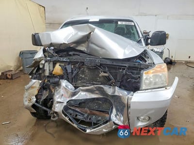 Piąte zdjęcie samochodu w środku: 2010 NISSAN TITAN SE VIN:1N6AA0EC4AN307676 - miniatura
