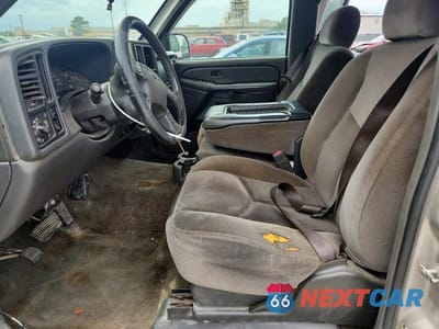 Zdjęcie 7 z 12 samochodu: 2005 GMC NEW SIERRA C1500 VIN:2GTEC13T651283475 - miniatura