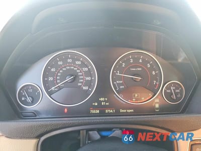 Zdjęcie 9 z 13 samochodu: 2018 BMW 330 XI VIN:WBA8D9G55JNU67722 - miniatura