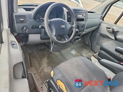 Zdjęcie 8 z 13 samochodu: 2008 DODGE SPRINTER 2500 VIN:WD0PE845X85238982 - miniatura