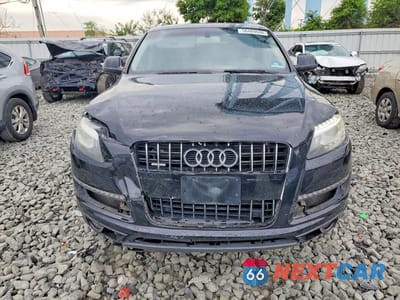 Piąte zdjęcie samochodu w środku: 2015 AUDI Q7 PREMIUM PLUS VIN:WA1LGAFE5FD011282 - miniatura
