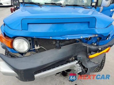 Zdjęcie 12 z 13 samochodu: 2007 TOYOTA FJ CRUISER BASE VIN:JTEBU11F370074735 - miniatura
