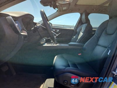 Zdjęcie 7 z 12 samochodu: 2024 VOLVO XC60 PLUS VIN:YV4H60DL3R1814749 - miniatura