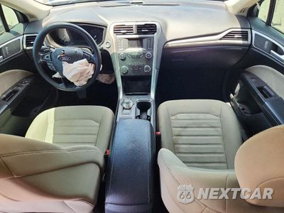 Zdjęcie 8 z 12 samochodu: 2019 FORD FUSION S VIN:3FA6P0G79KR275612 - miniatura