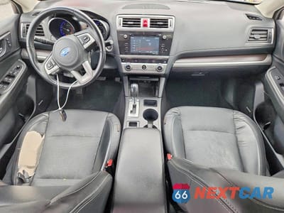 Zdjęcie 8 z 12 samochodu: 2017 SUBARU LEGACY 2.5I LIMITED VIN:4S3BNAN61H3037971 - miniatura