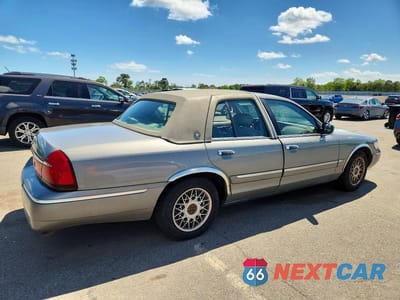 Trzecie zdjęcie samochodu z tyłu: 2000 MERCURY GRAND MARQUIS VIN:2MEFM74W9YX603014 - miniatura