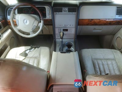 Zdjęcie 8 z 13 samochodu: 2003 LINCOLN NAVIGATOR VIN:5LMFU27R73LJ12756 - miniatura