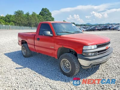 Czwarte zdjęcie samochodu z boku: 2001 CHEVROLET SILVERADO K1500 VIN:1GCEK14W41Z170914 - miniatura