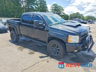 Czwarte zdjęcie samochodu z boku: 2013 CHEVROLET SILVERADO K1500 LTZ VIN:3GCUKTE25DG146600 - miniatura