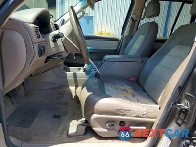 Zdjęcie 7 z 13 samochodu: 2005 FORD EXPLORER VIN:1FMDU74W95UA28114 - miniatura