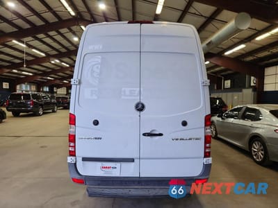Zdjęcie 6 z 13 samochodu: 2016 MERCEDES-BENZ SPRINTER 2500 VIN:WD3PE8CD9GP184136 - miniatura