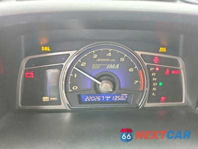 Zdjęcie 9 z 13 samochodu: 2007 HONDA CIVIC HYBRID VIN:JHMFA36237S015851 - miniatura