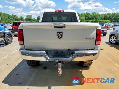 Zdjęcie 6 z 12 samochodu: 2015 RAM 2500 ST VIN:3C6UR5CJ8FG634516 - miniatura