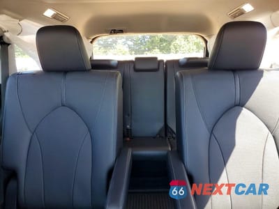 Zdjęcie 10 z 13 samochodu: 2024 TOYOTA GRAND HIGHLANDER LIMITED VIN:5TDAAAB55RS050547 - miniatura
