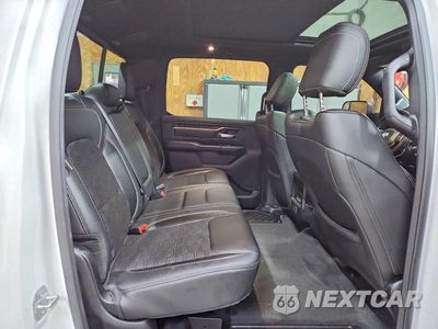 Zdjęcie 10 z 12 samochodu: 2020 RAM 1500 SPORT VIN:1C6SRFTTXLN253087 - miniatura