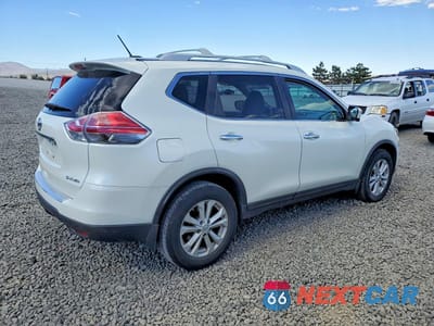 Trzecie zdjęcie samochodu z tyłu: 2015 NISSAN ROGUE SV VIN:5N1AT2MKXFC831429 - miniatura