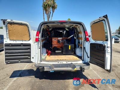 Zdjęcie 10 z 13 samochodu: 2023 GMC SAVANA G2500 VIN:1GTW7AFPXP1201683 - miniatura
