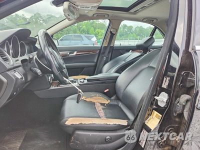 Zdjęcie 7 z 12 samochodu: 2012 MERCEDES-BENZ C 300 4MATIC VIN:WDDGF8BB7CR191724 - miniatura