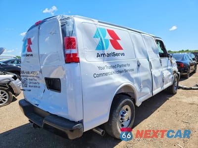 Trzecie zdjęcie samochodu z tyłu: 2025 CHEVROLET EXPRESS G2500 VIN:1GCWGAFP1S1280718 - miniatura