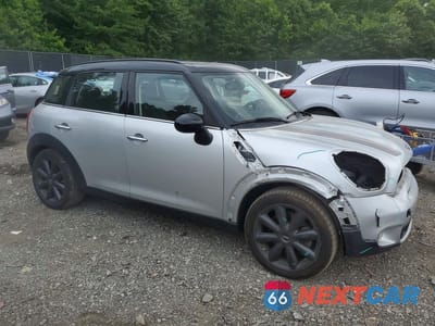 Czwarte zdjęcie samochodu z boku: 2012 MINI COOPER S COUNTRYMAN VIN:WMWZC3C53CWL84166 - miniatura