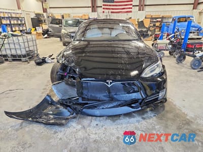 Piąte zdjęcie samochodu w środku: 2020 TESLA MODEL S VIN:5YJSA1E28LF399767 - miniatura