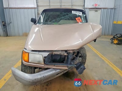 Piąte zdjęcie samochodu w środku: 1993 FORD RANGER VIN:1FTCR11X8PUB14853 - miniatura