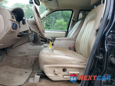 Zdjęcie 7 z 13 samochodu: 2003 MERCURY MOUNTAINEER VIN:4M2ZU86K73UJ13535 - miniatura