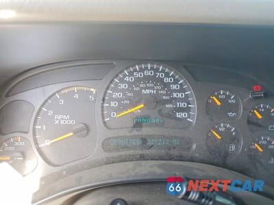 Zdjęcie 9 z 12 samochodu: 2004 CHEVROLET SILVERADO K2500 HEAVY DUTY VIN:1GCHK23224F245987 - miniatura