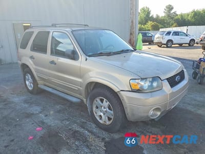 Czwarte zdjęcie samochodu z boku: 2007 FORD ESCAPE XLT VIN:1FMYU03137KA06543 - miniatura