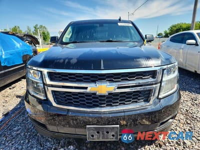 Piąte zdjęcie samochodu w środku: 2015 CHEVROLET SUBURBAN K1500 LS VIN:1GNSKHEC4FR626182 - miniatura