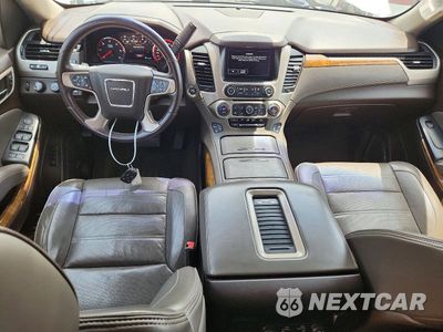 Zdjęcie 8 z 13 samochodu: 2016 GMC YUKON DENALI VIN:1GKS2CKJ2GR459079 - miniatura