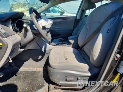 Zdjęcie 7 z 12 samochodu: 2012 HYUNDAI SONATA HYBRID VIN:KMHEC4A49CA027505 - miniatura