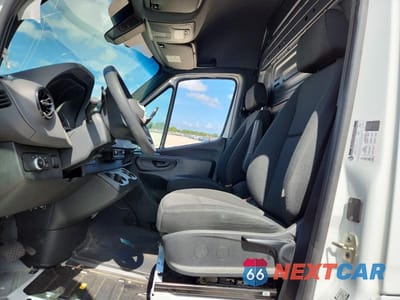 Zdjęcie 7 z 12 samochodu: 2024 MERCEDES BENZ SPRINTER 2500 VIN:W1Y4KBHYXRT169600 - miniatura